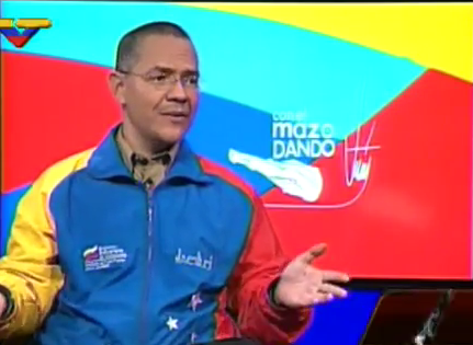 el ministro de Estado para la Transformación Revolucionaria de la Gran Caracas, Ernesto Villegas.