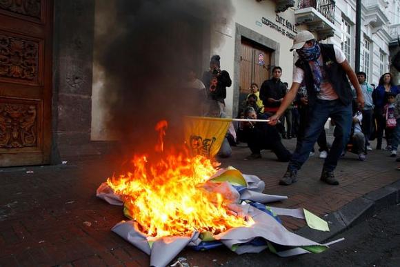 Violencia de la derecha ecuatoriana