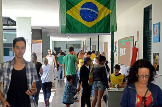Según datos oficiales, 142 millones de electores brasileños acudirán por segunda vez a las urnas para definir quién será el mandatario de su país.