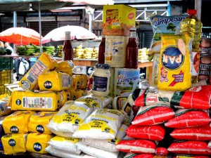 Economía informal tiene prohibida la venta de alimentos y productos de la cesta básica