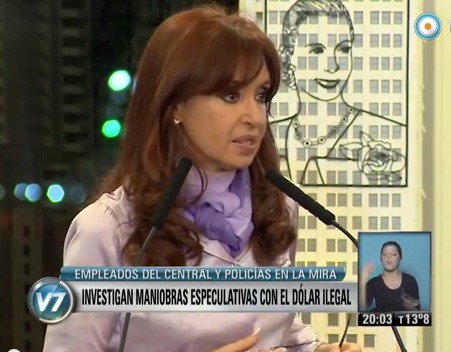 La presidenta Cristina Fernández afrontando una guerra económica muy parecida a la de Venezuela... pero es pura "casualidad".