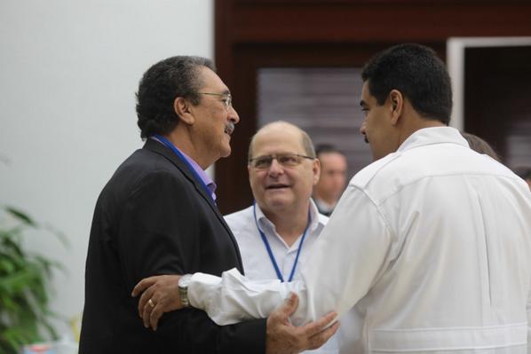 Maduro con el primer ministro de Santa Lucia, Kenny Anthony