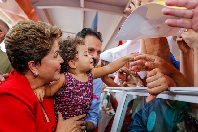 Dilma Rousseff, pidió a los ciudadanos mantener a la nación en el camino correcto y evitar un retroceso.