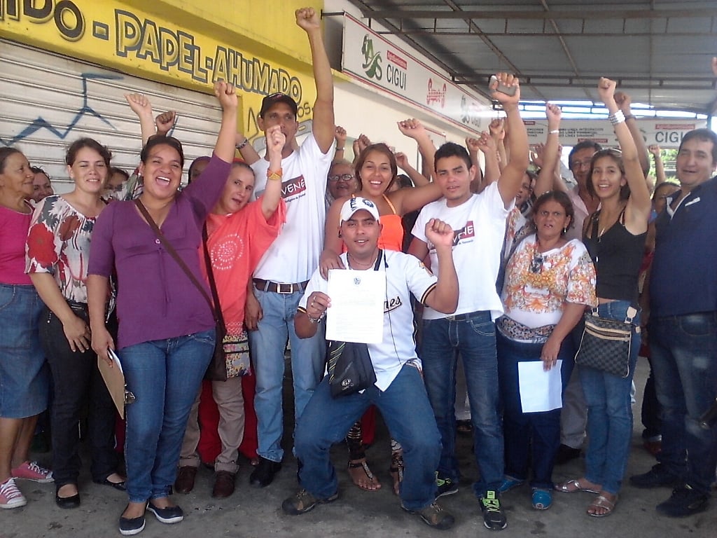 Integrantes del Movimiento Barineses por Venezuela