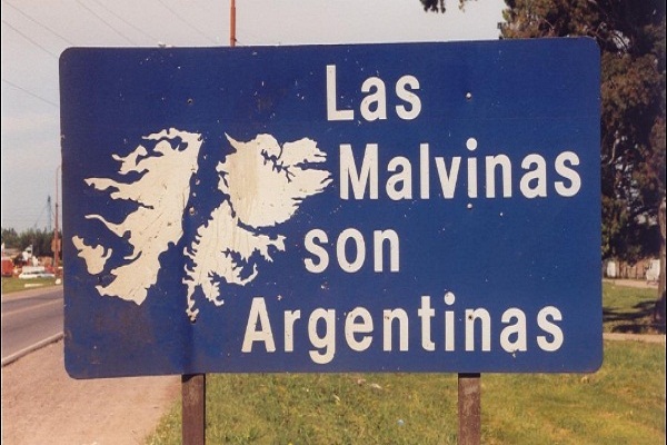 Argentina rechaza nuevas maniobras militares en Malvinas