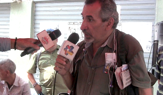 Roque Gamboa, siempre contribuyendo con preguntas oportunas, en el último programa del ADN de La Noticia del año 2014
