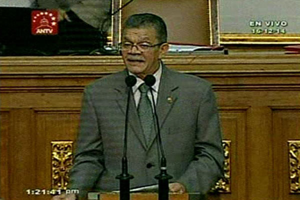 El periodista y parlamentario socialista, Earle Herrera