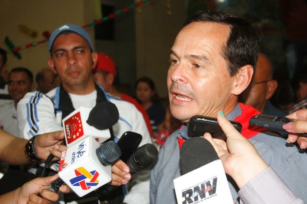 Nuevo ataque de paramilitares contra la GNB en Táchira denunció el gobernador Vielma Mora.