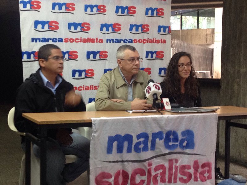 Nicmer Evans, Gonzalo Gómez y Lucero Benitez, miembros de Marea Socialista.