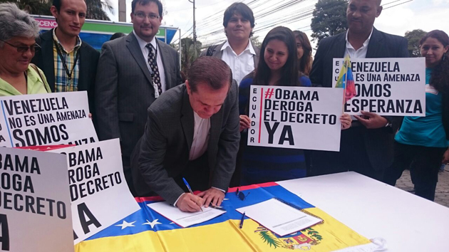 Canciller Patiño firma contra decreto de Obama