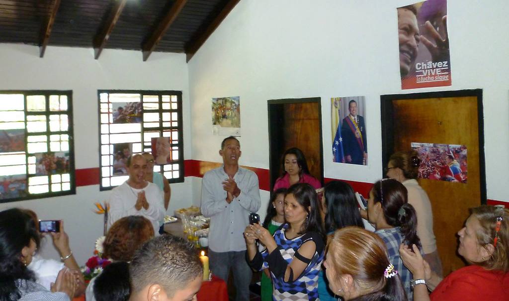 La comunidad revolucionaria merideña celebra la reapertura desde ayer sábado de la sede de la Prefectura de la Parroquia Lasso de La Vega