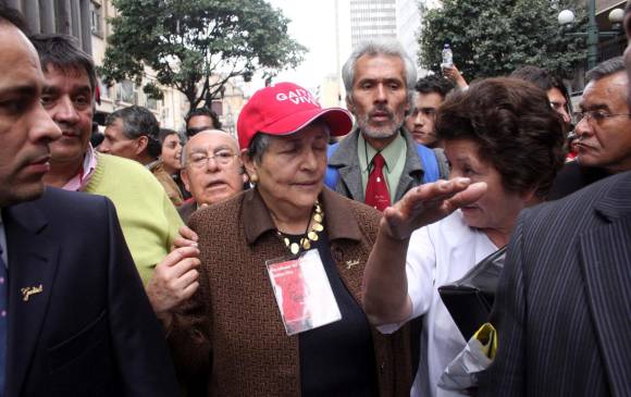 Gloria Gaitán declaró ante el Consejo Pleno que era víctima del senador y expresidente Álvaro Uribe Vélez, y que tenía pruebas que demostraban las acciones del funcionario público en contra de ella