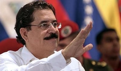 Manuel Zelaya presidente destituidp por un golpe de estado complotado por los EEUU