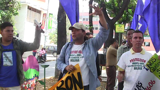 Desde varias partes del país llegaron a protestar por decreto 1.606, Jonatan Palacios vino desde el Táchira a acompañar esta lucha
