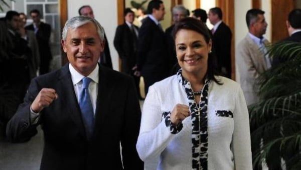 Otto Pérez Molina, y su vicepresidenta, Roxana Baldetti, quien renunció acusada de corrupción