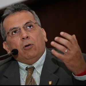 El diputado al Parlatino, Rodrigo Cabezas