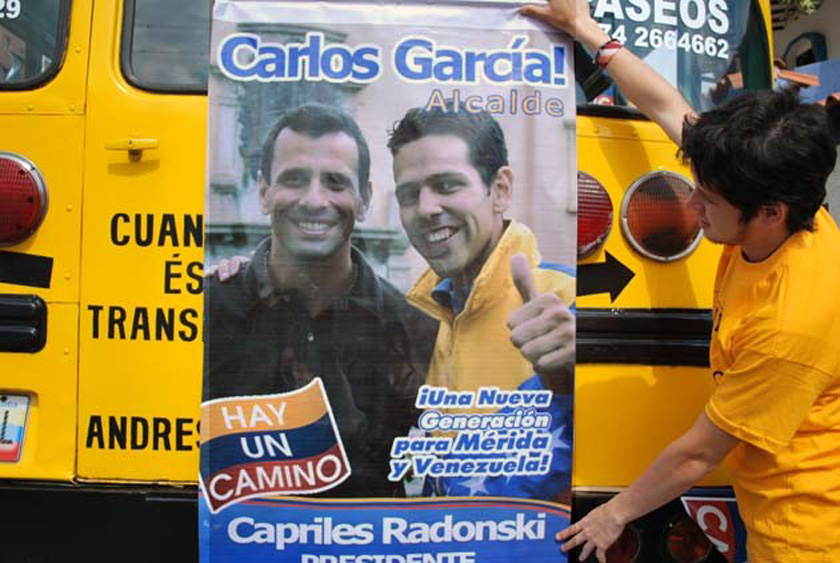 Los dos "ligaditos" Carlos García y Caprichito