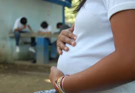 Campaña para frenar el embarazo precoz