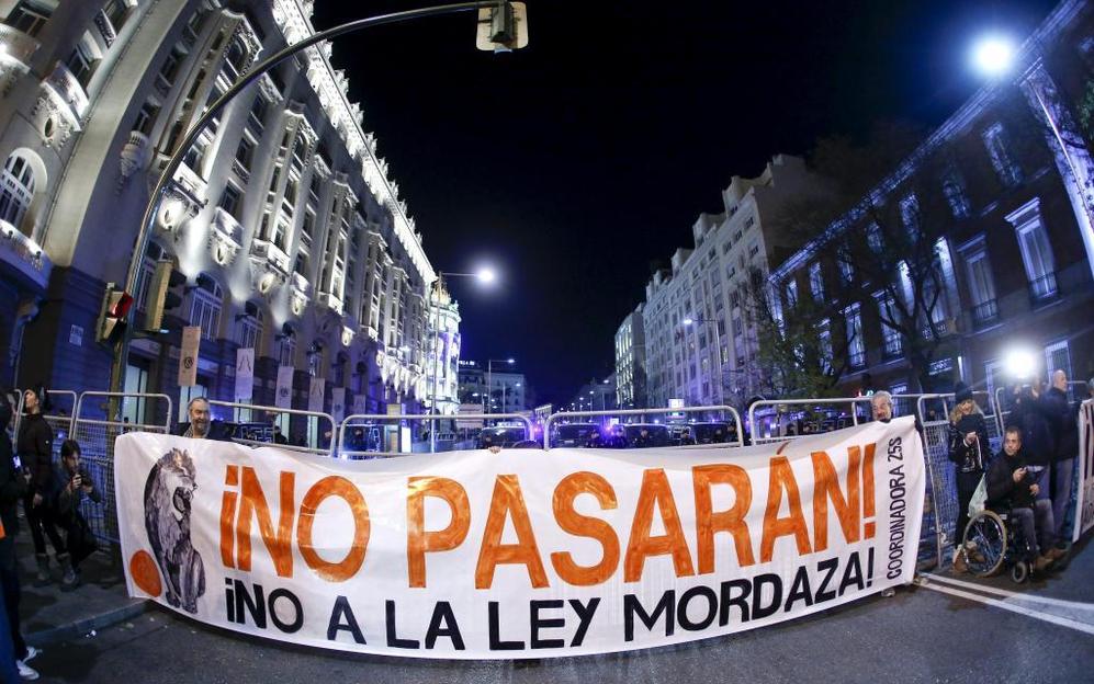 Españoles siguen marchando en contra de Ley Mordaza
