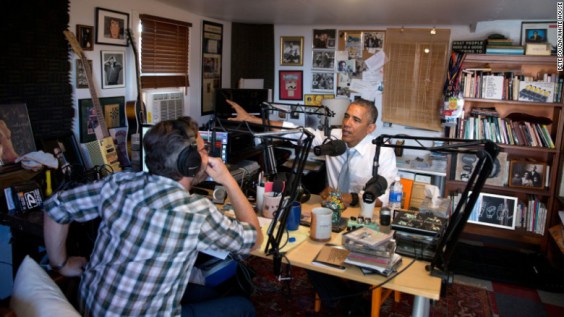 El presidente Obama con el comediante Marc Maron, conductor del programa “WTF with Marc Maron”