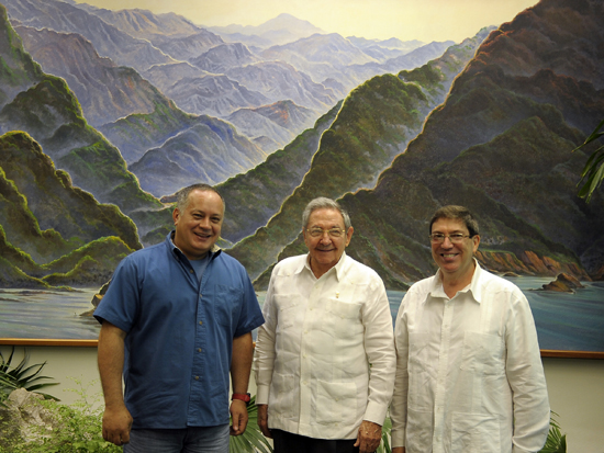 Diosdado Cabello, Raúl Castro y Bruno Rodríguez el 20 de junio de 2015