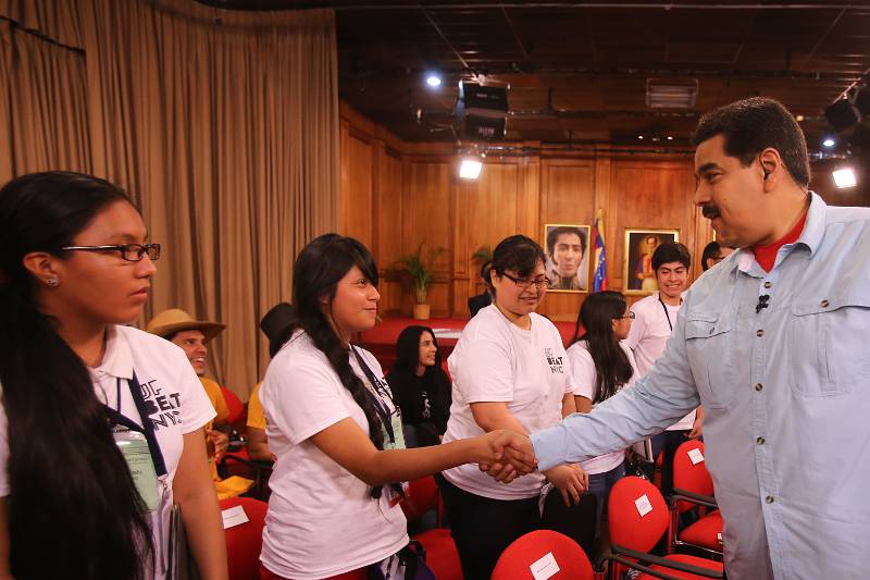 Presidente Nicolás Maduro con músicos estadounidenses del condado newyorkino de El Bronx.