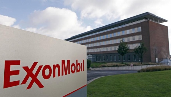 Mediante Exxon Mobil, el gobierno norteamericano mueve sus piezas, dicen expertos en política internacional.