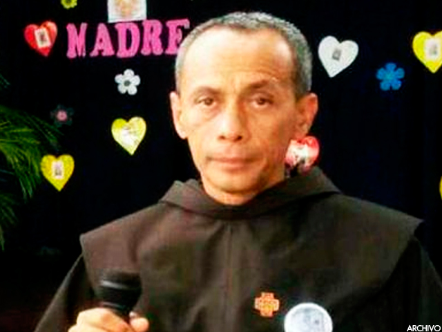 Alexander Rafael Pinto García, venezolano, de 49 años de edad, fraile de la Iglesia San Francisco de Asís.