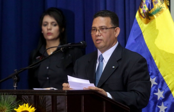 El ministro de Relaciones Interiores, Justicia y Paz, Gustavo González López