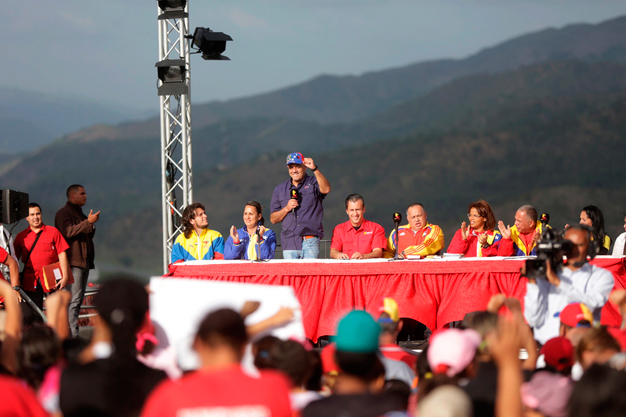 Jorge Rodríguez en la proclamación de los candidatos electos del estado Aragua.