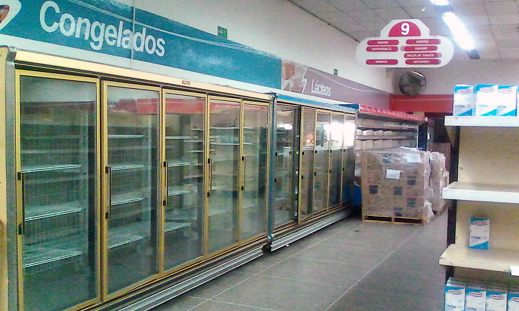 Ministro Osorio neveras vacías, a dónde están los productos congelados, quesos, embutidos, y los productos lácteos de "Lacteos los Andes", helados "Copelia" que en Mérida no se conocen