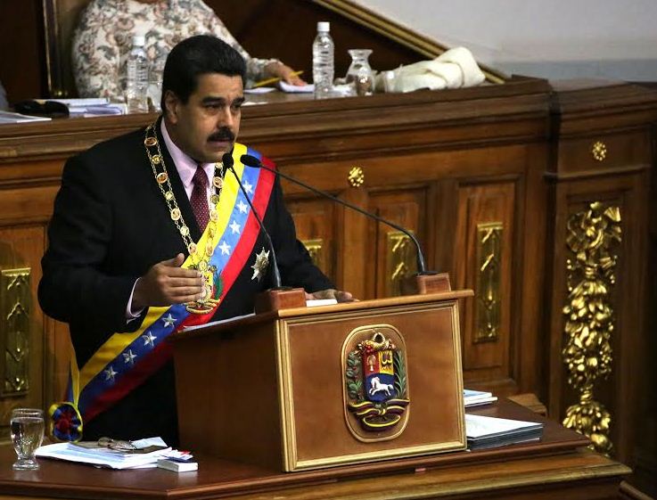 El Jefe de Estado llamó a consultas a la embajadora venezolana en Guyana; además, se reducirá la delegación diplomática y se revisarán a profundidad las relaciones con ese país.