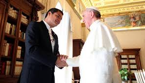 El Presidente Correa y el Papa Francisco en su visita a Ecuador