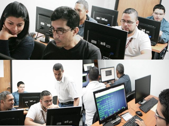 El contenido programático del curso permitió a los participantes analizar los orígenes, desarrollo y aplicaciones del Sistema operativo GNU/Linux.