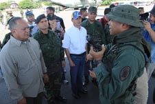 Diosdado Cabello durante su visita al Aeropuerto Internacional “Francisco García de Hevia”, en La Fría, estado Táchira