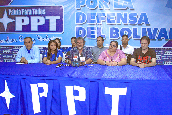 Azpúrua: "No le dan los números” para las elecciones parlamentarias del 6 de diciembre.