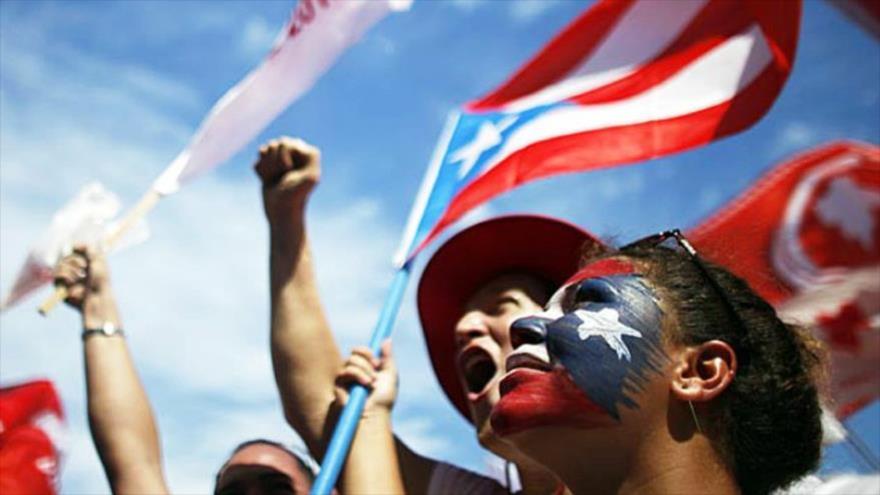 Los puertorriqueños  oficializan el español como primera lengua