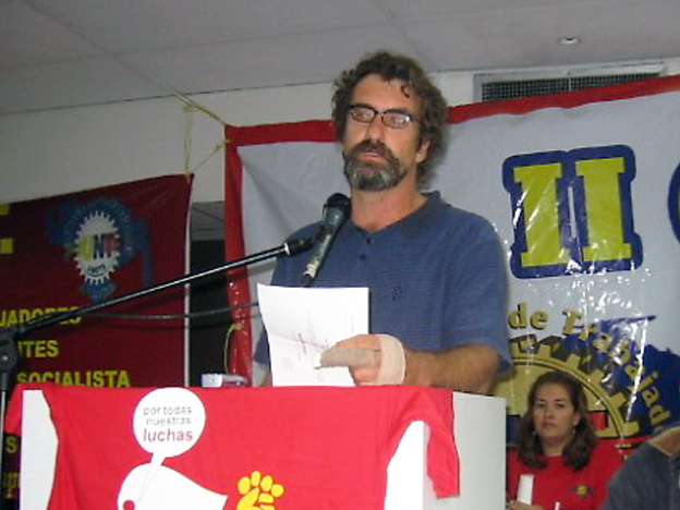 Roland Denis, un destacado revolucionario venezolano es graduado en Filosofía en la UCV y fue viceministro de Planificación y Desarrollo entre 2002 y 2003.
