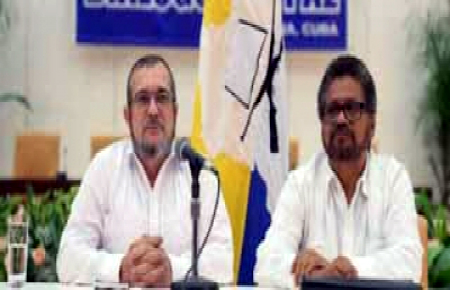 Los comandantes Timoleón Jiménez e Iván Márquez.