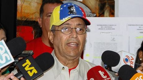 El ministro de Energía Eléctrica, Luis Motta Domínguez