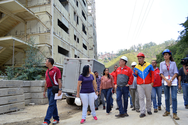 El presidente Nicolás Maduro aprobó 280 millones de bolívares para avanzar con la edificación de viviendas dignas.