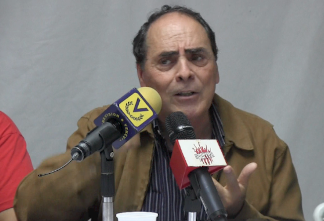 Profesor y ex ministro de Chávez, Héctor Navarro expone las propuestas