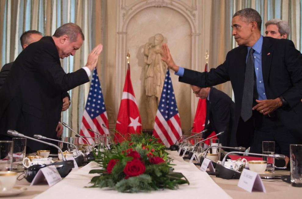 El presidente de EEUU, Barack Obama, junto a su homólogo turco, Recep Tayyip Erdogan, en París