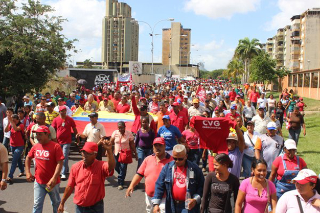 Trabajadores de Guayana realizaron ayer una movilización en rechazo a las pretensiones de la derecha de derogar la LOTTT.