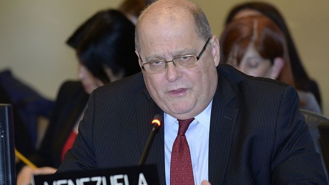 El embajador de Venezuela ante la OEA, Bernardo Alvarez