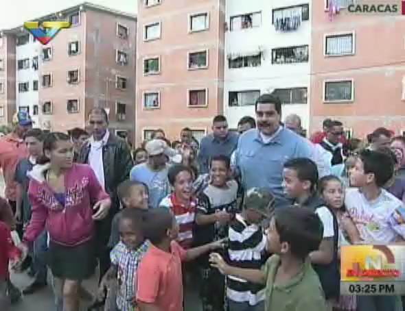 El presidente Maduro en el urbanismo Cacique Tiuna, ubicado en Caracas