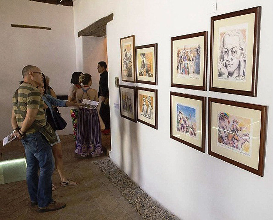 Dibujos y Arte Digital los cuales elabora con el uso de tableta digital, lápiz óptico y programas libres (SL) se distinguen en la exhibición de Hernández.