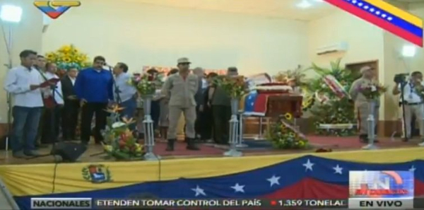 Presidente Maduro asiste al sepelio de Anibal Chávez en Barinas
