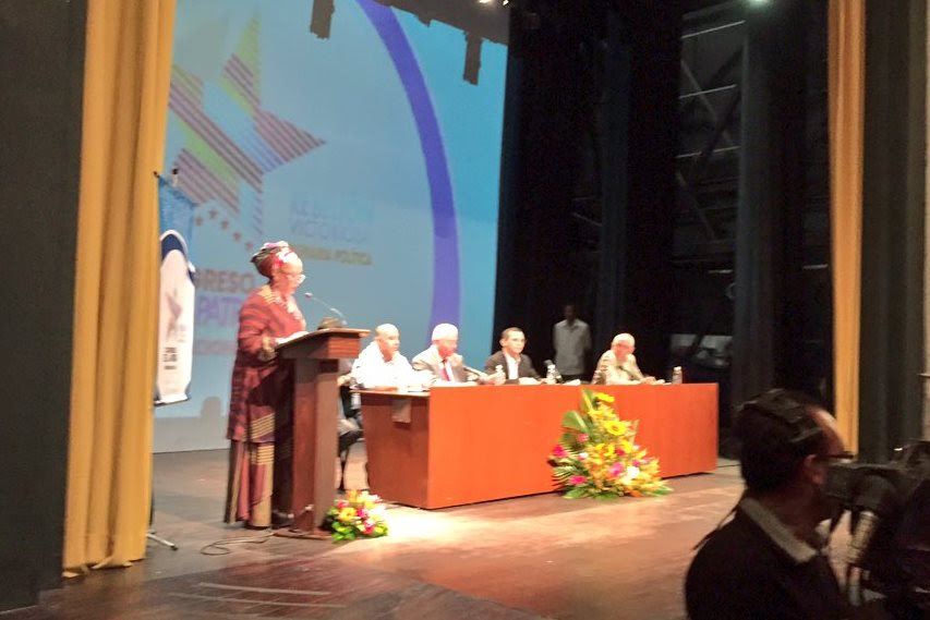 Piedad Córdoba en la apertura del Congreso de la Patria Internacional, en el Teatro Teresa Carreño en Caracas