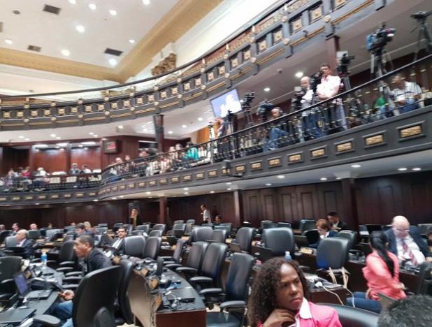 Sillas vacías en la Asamblea Nacional
